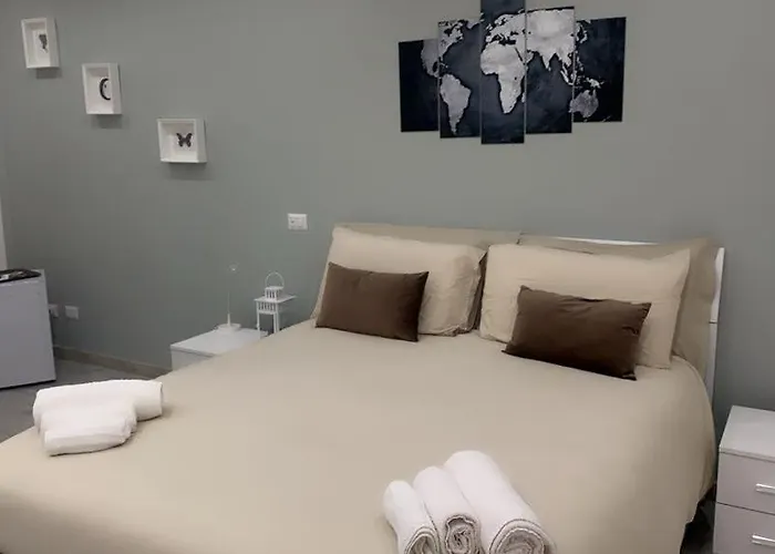 One Hundred Rooms